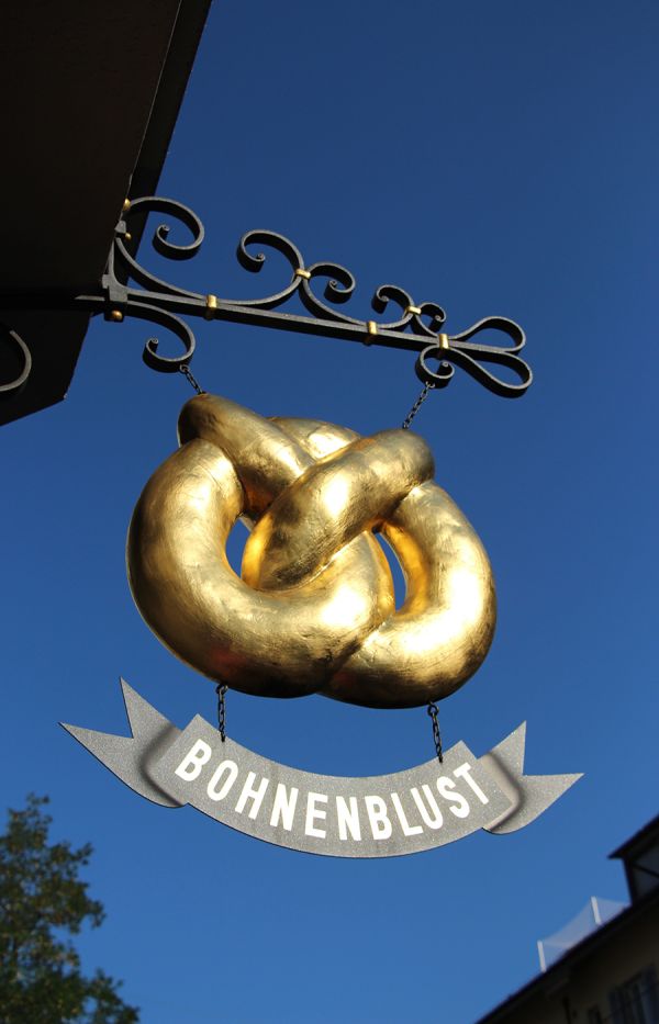 Aushaenger Echtgold Baeckerei Bohnenblust, Bern.jpg